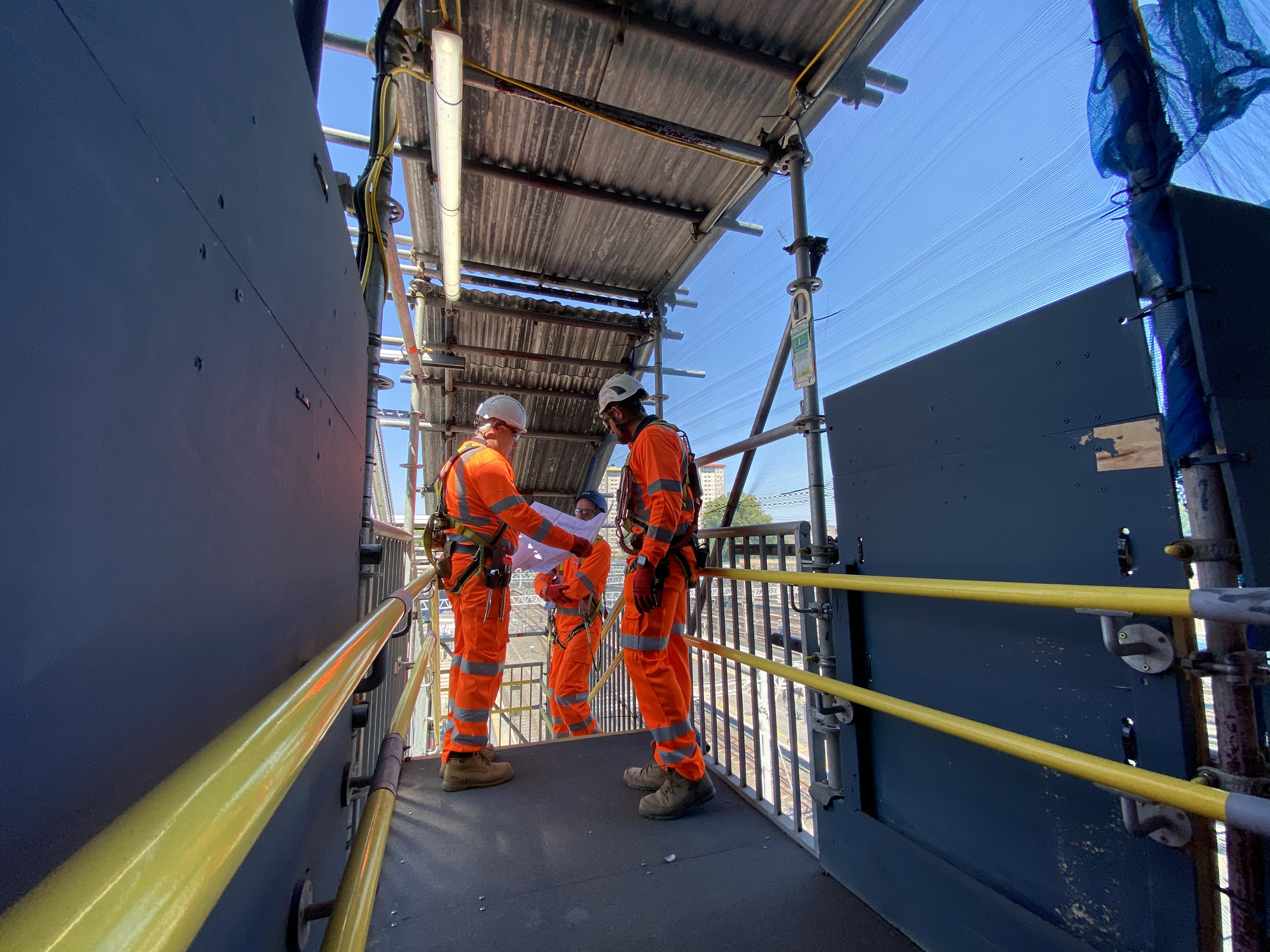 Scaffolding for the rail sector: Meeting safety and precision demands of live environments 